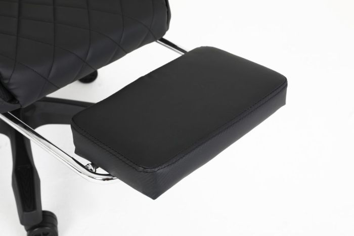 Комп‘ютерне крісло із підставкою для ніг CARBON Quattro Gaming Чорний